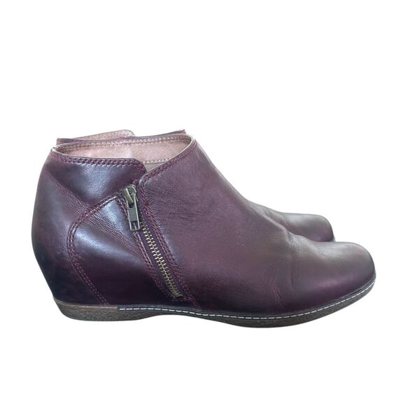 DANSKO Leyla Hidden Wedge Bootie Wine Size 39  US Size 8.5–9 - Picture 5 of 9